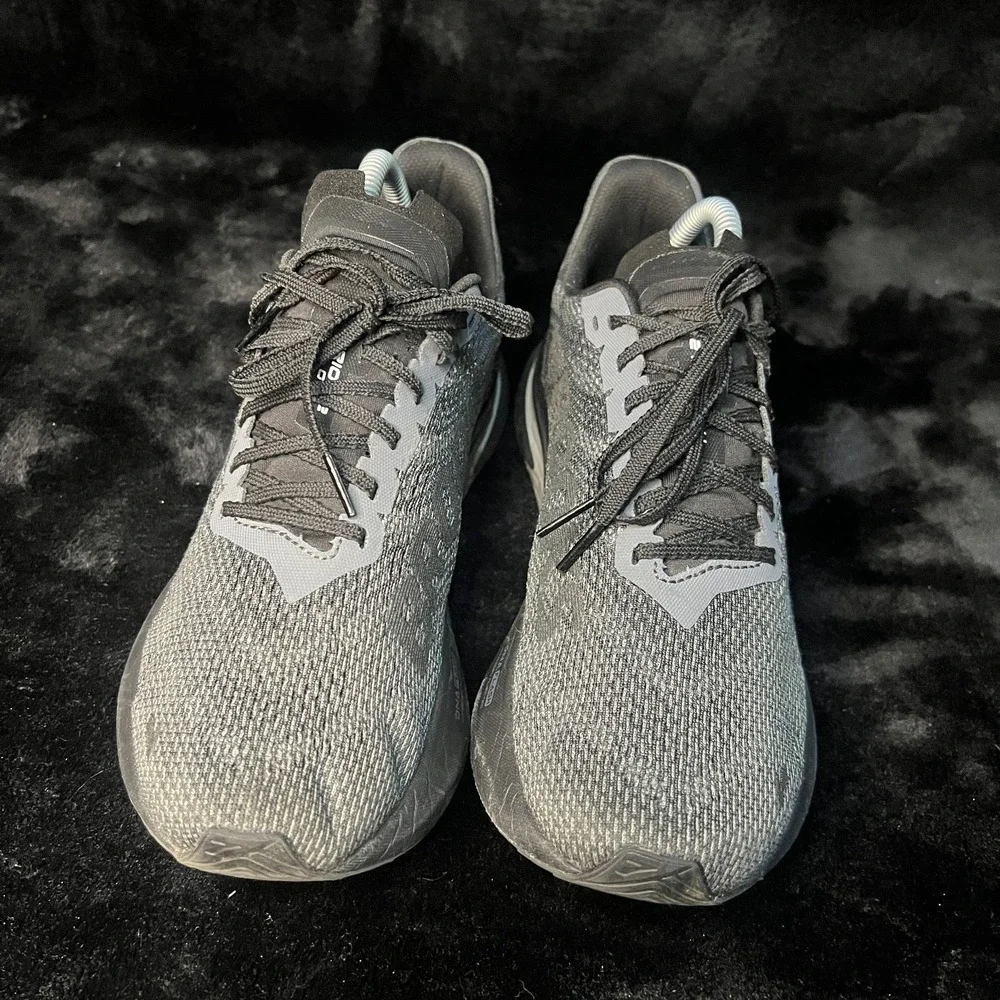 Brooks Hyperion GTS 2 Men 7.5 D Running Shoes Black Ebony Primer Gray Sneaker
